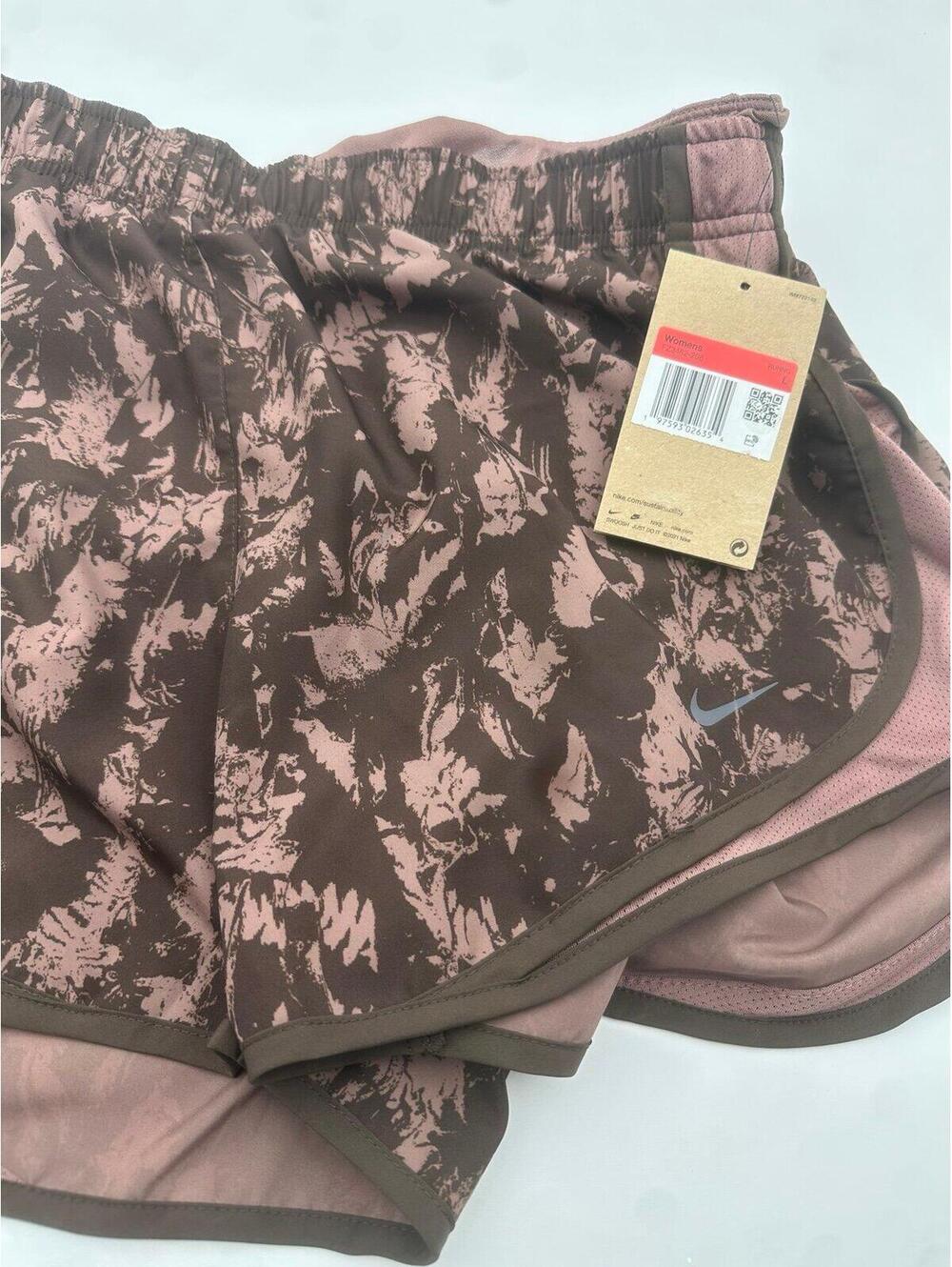 NEW Nike Women’s Running Shorts Size Large with Liner